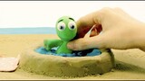 Turtle bathing at the beach - BabyClay