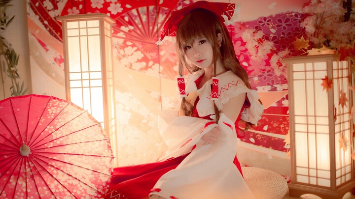 [Wang Lanhua Xiuli Dye] Cosplay Hakurei Reimu! It's cold and I don't want to go out! ! !