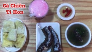 Cá Chiên Giòn, Trứng Chiên, Canh Rau Đay, | Góc Bếp Nhỏ