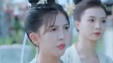 24. A modern girl accidentally travels to ancient times and makes a prince fall for her