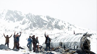 坠机被困雪山，吃尸体求生！Netflix冲奥灾难片《绝境盟约》预告，IMDb7.9分口碑不错