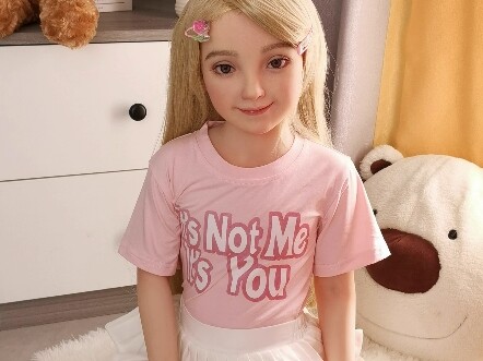Little foreigner real doll # unboxing