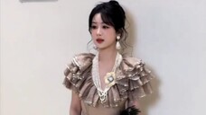 Who said Yang Zi's styling is a big breakthrough? Isn't it the same old bangs styling?