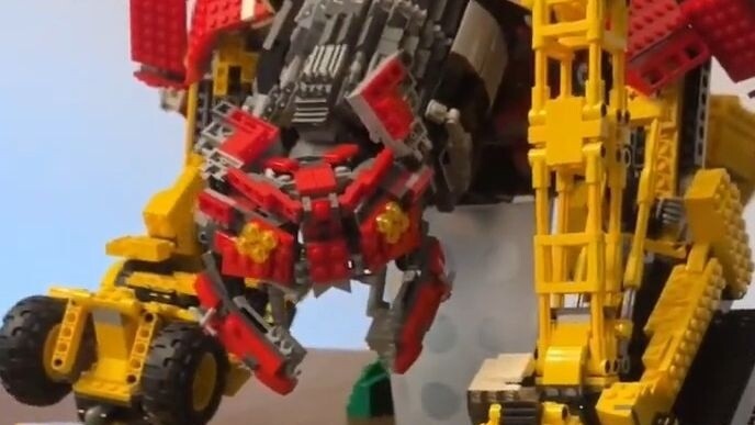 เวอร์ชั่นภาพยนตร์ของ Transformers Hercules LEGO ชุดสาธิต LEGO