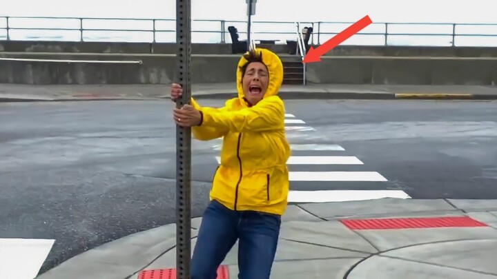 Incredible Moments Caught On Camera - Funny Bad Weather Fails