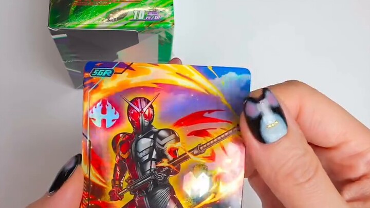 Tôi là anh hùng phá hủy chống lại Kamen Rider Holy Body? Bán buôn ẩn!