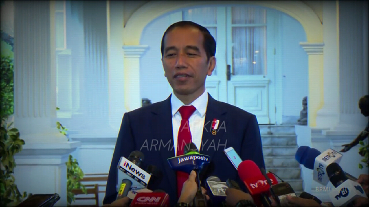 Presiden Jokowi Sings Nyanyi Buih Jadi Permadani (speech composing)