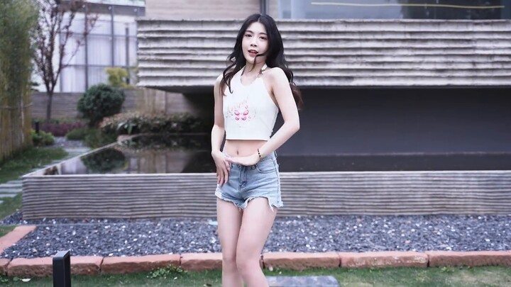 ฤดูร้อน เขย่า เขย่า มัน~ เขย่าหัวใจของคุณ