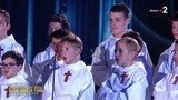 Les Petits Chanteurs Ã  la Croix de Bois chanter "Marie" au Â»Notre-Dame de Paris, le grand concertÂ«