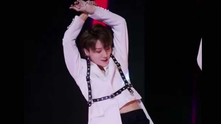 รายละเอียดการเต้นรำของหลิวหยูซิน