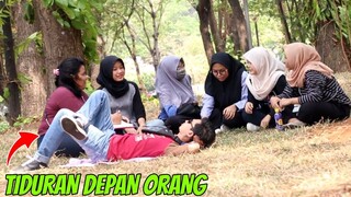 TIDURAN DITENGAH-TENGAH ORANG NGUMPUL #2