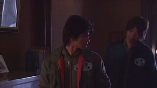 Kazuma Kenzaki mengundurkan diri karena gaji rendah [Kamen Rider Blade]