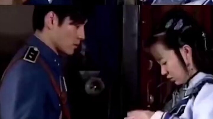 เจ้าแห่งสงครามผู้มีอำนาจสั่งการ x เจ้าหญิงผู้สิ้นหวัง: เขาเป็นกระต่ายขาวตัวน้อยตรงหน้าเธอ แต่เขากลับ