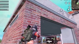 PUBG Mobile _ Trà Trộn Gặp Gái Thả Thính Cực Mạnh - Giáo Án Gánh Team 3 Nữ