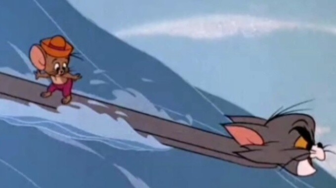 This is the original MV of "Treading the Waves"!