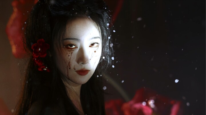 “怎么，看到活下来的是我，你害怕了？”