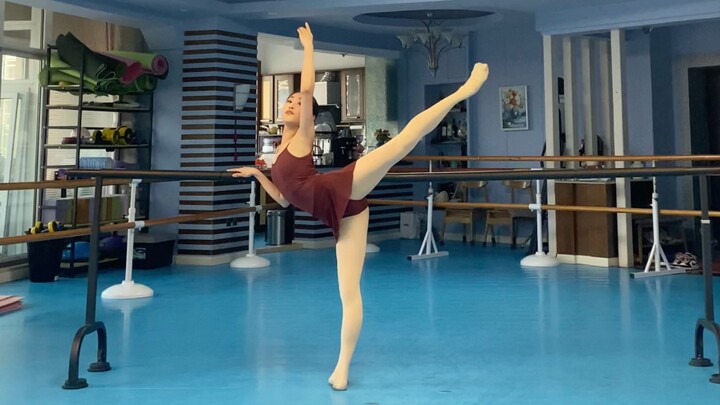 Akademi Teater Shanghai｜Penari balet｜Video latihan harian