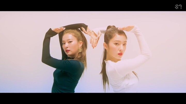 [K-POP]IRENE & SEULGI (Red Velvet) - Naughty Official MV
