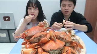 Ăn Mâm Cua Gạch 2KG Béo Ngậy Cực Ngon ! || Vũ Liz TV