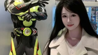 A day for a female special effects chef touring Kamen Rider in Osaka
