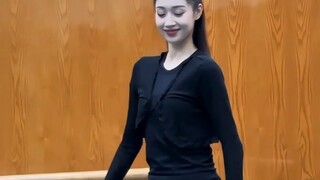 民族舞的表演是最有味道的地方～