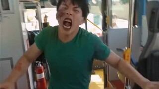 [Zombie] Zombie bất ngờ tấn công xe bus, ai cứu người đẹp đây?