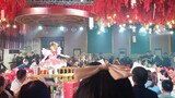 Đó là một đám cưới nơi Sakura trao nhẫn cho người bạn thân nhất của mình (phiên bản đầy đủ từ góc nh