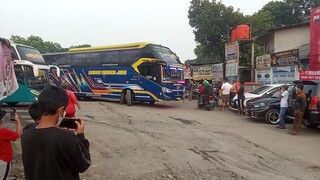 Telolet Bus STJ Draka, di terminal Pon-Pin || Kata² Mas Teguh, Artis nya Basuri, Ayo kumpul