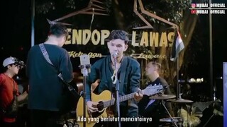 kupu kupu malam VOC mubai live music