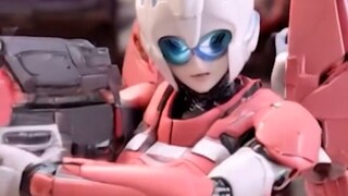 Cybersuccubus nhảy lên! MD Arcee