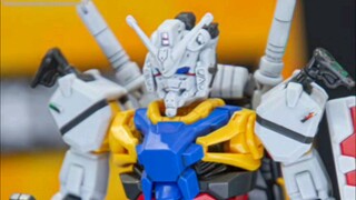ภาพงานนิทรรศการ Bandai HG Cross-Time War GQUUUUUUX White, Red Gundam, Light Cannon, Zaku และอื่นๆ