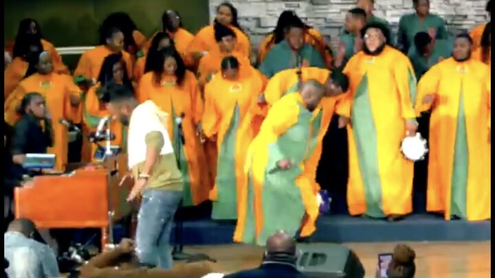 🔥 WHOLE COLLEGE CHOIR SHOUTS!!! There's POWER In HIS NAME - FAMU Gospel Choir Praise Break