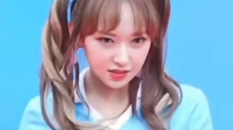 Korean men's reactions to Cheng Xiao's dancing