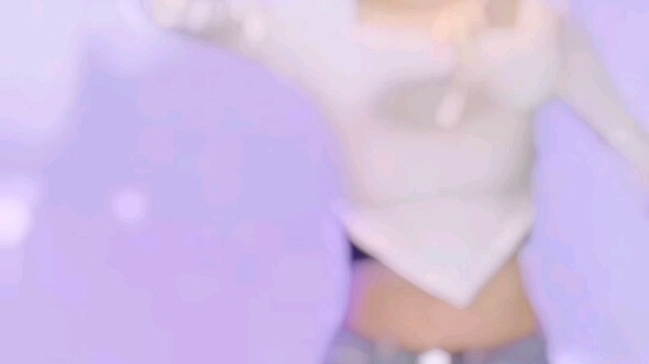 奕：衣柜里随便拿的