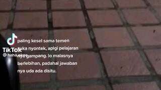 bahkan pr aj minta contekan pdhl udh diajarin