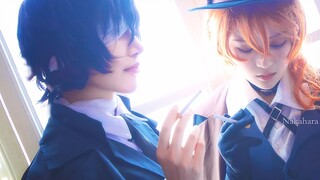 【Osamu Dazai cosplay】Đen lao vào dòng máu đỏ.