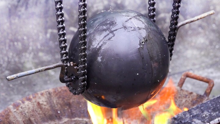 80 Hours Taken! Use the Self-made Iron Ball to Cook the Mysterious Dish Whose Recipe Has Lost for 50 Years!