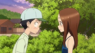 Jika Takagi-san terjatuh, Nishikata akan membantunya tanpa ragu.