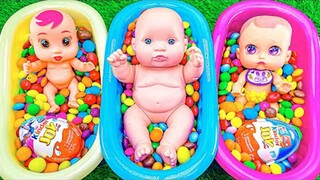 [DIY] Tiga bayi kecil mandi di bak permen pelangi ajaib