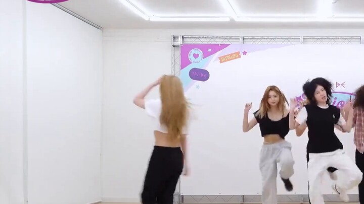 The fifth-generation girl group TRI.BE's "KISS" open-mic practice room is revealed!