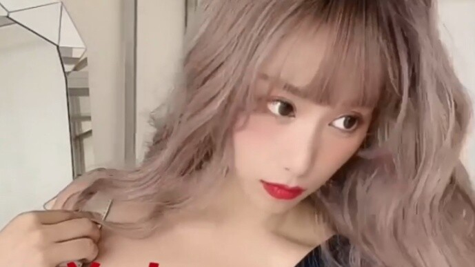 แฟนของคุณชอบมองไปรอบๆ เสมอเวลาคุณไปช้อปปิ้งกับเขาหรือเปล่า?