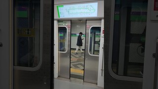 Seoul Metro Line 2 Train Doors Closing #shorts
