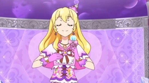 Aikatsu "Sparkling Etude" Idol Event Daihoshimiya Strawberry Festival. Replace the rice spoon with a