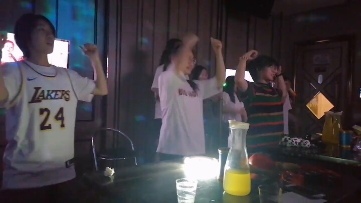 "Đừng để người KPOP vào KTV"