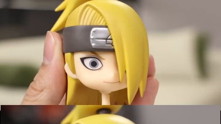 Q version of Deidara? There is even a clay eagle? It's simply the Jade-faced Grenade King!