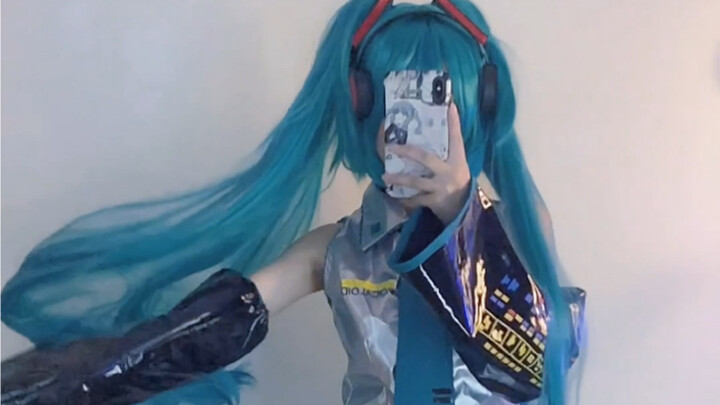 Saus Miku Saigao