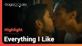 All the best moments of gay series "Everything I Like" where a man explores his homosexuality. 🏳️‍🌈