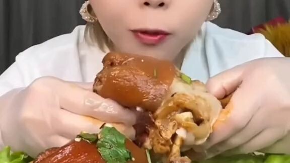 mukbang pork grabe sa kainan Ng pork to hnd ko yan