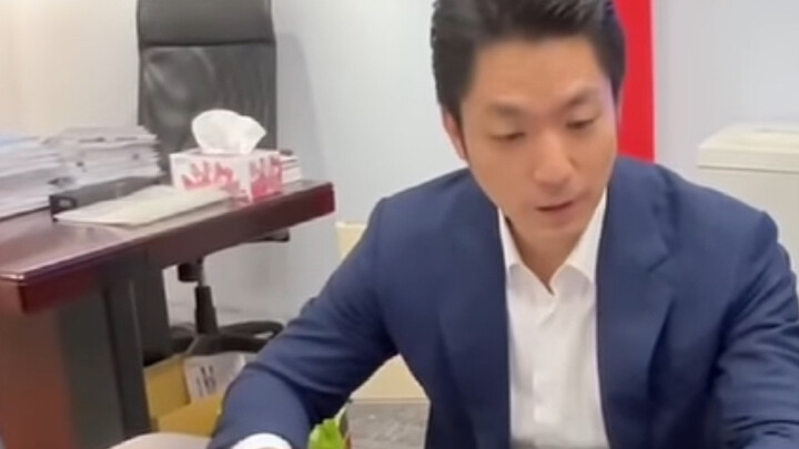 蒋市长练习用客家话演讲