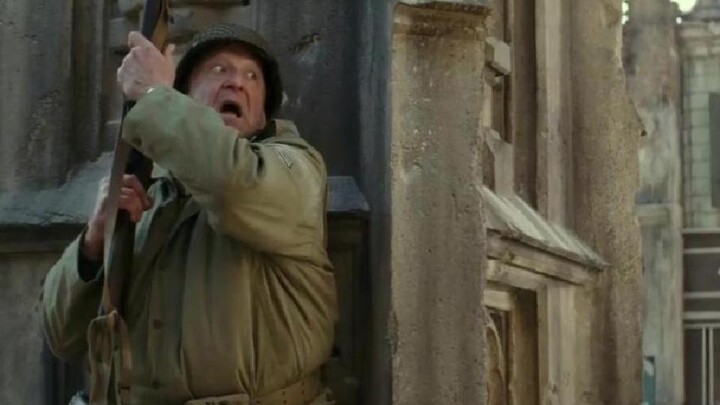 Movie: Buddy, we need someone to draw the fire, go ahead, this part is so funny